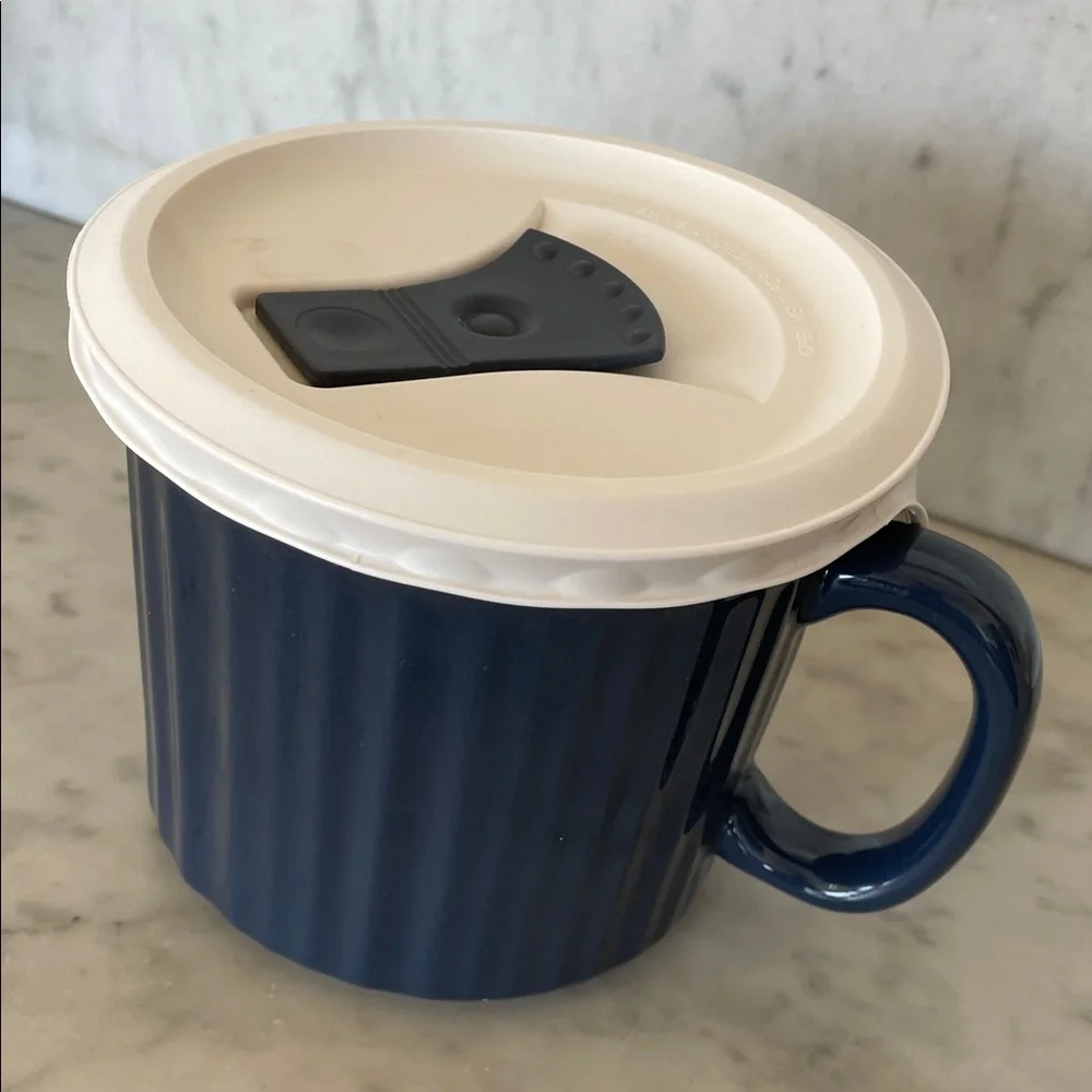 CORNINGWARE Blue Meal Mug with Vented Steam Lid 20 ounces